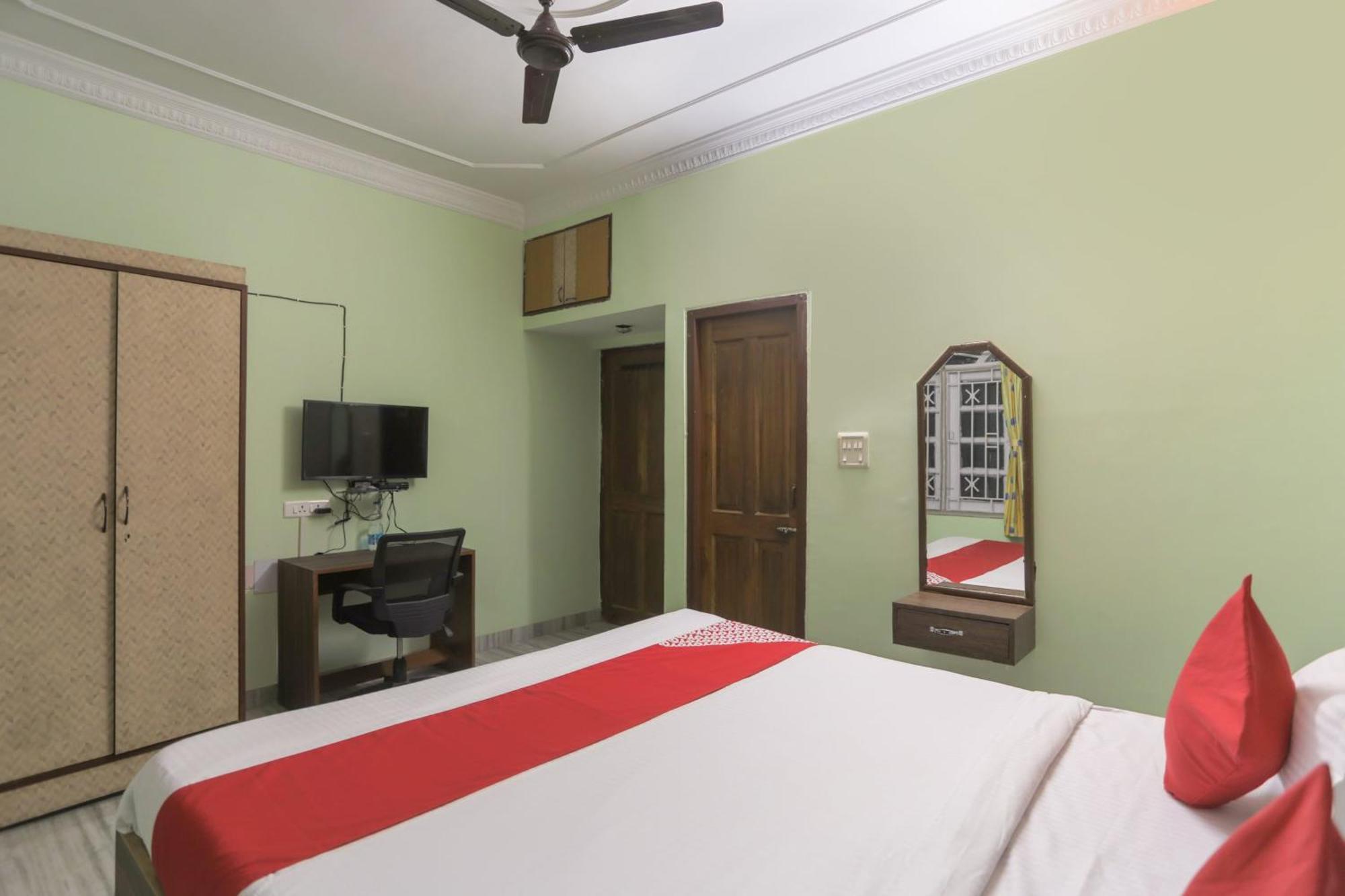 Hotel O Ma Kali Guest House Near City Centre Salt Lake Salt Lake City Екстериор снимка
