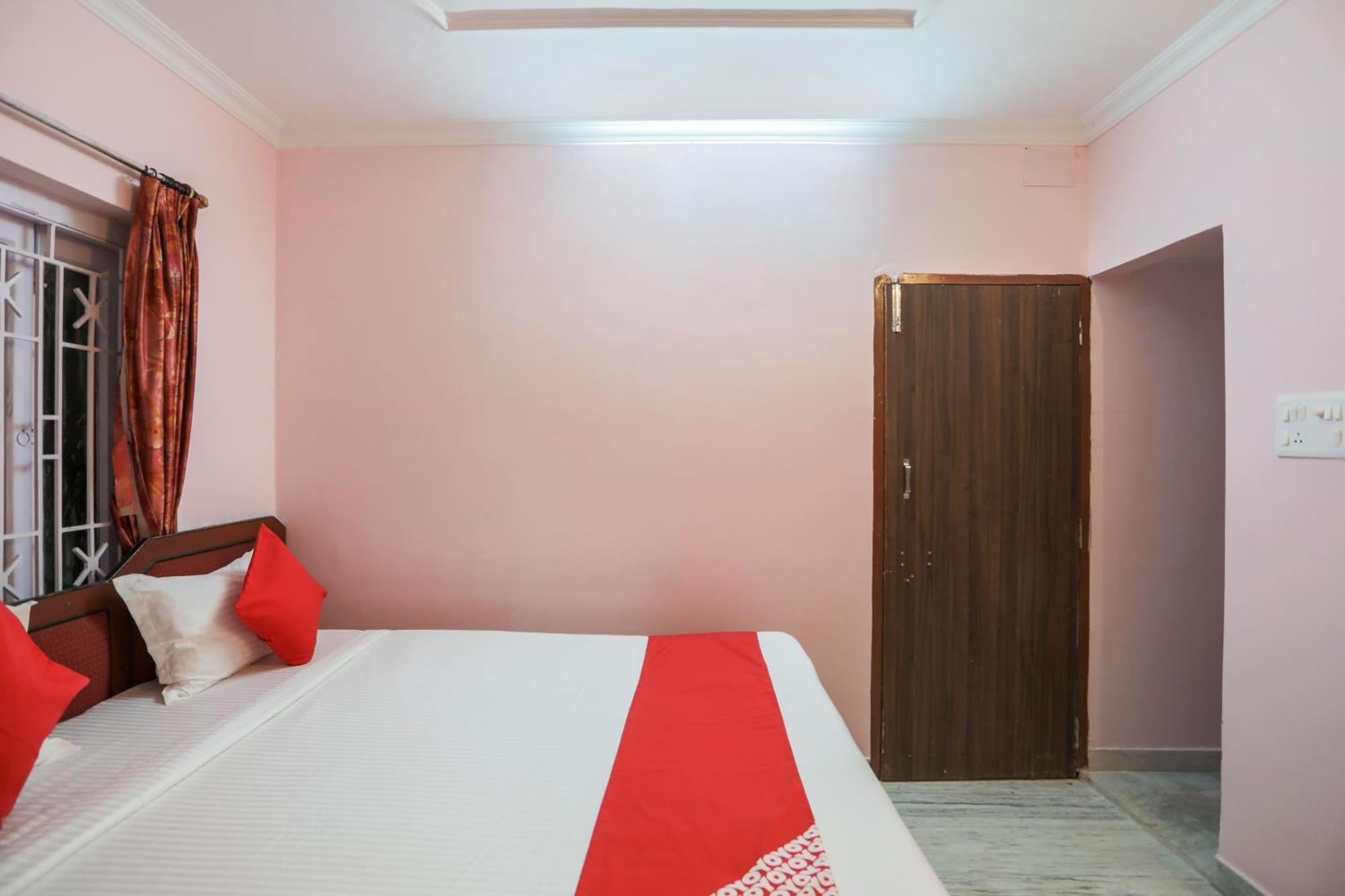 Hotel O Ma Kali Guest House Near City Centre Salt Lake Salt Lake City Екстериор снимка